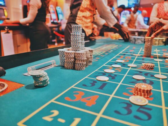 In-Depth Casino Reviews: Understanding What Makes a Casino Stand Out